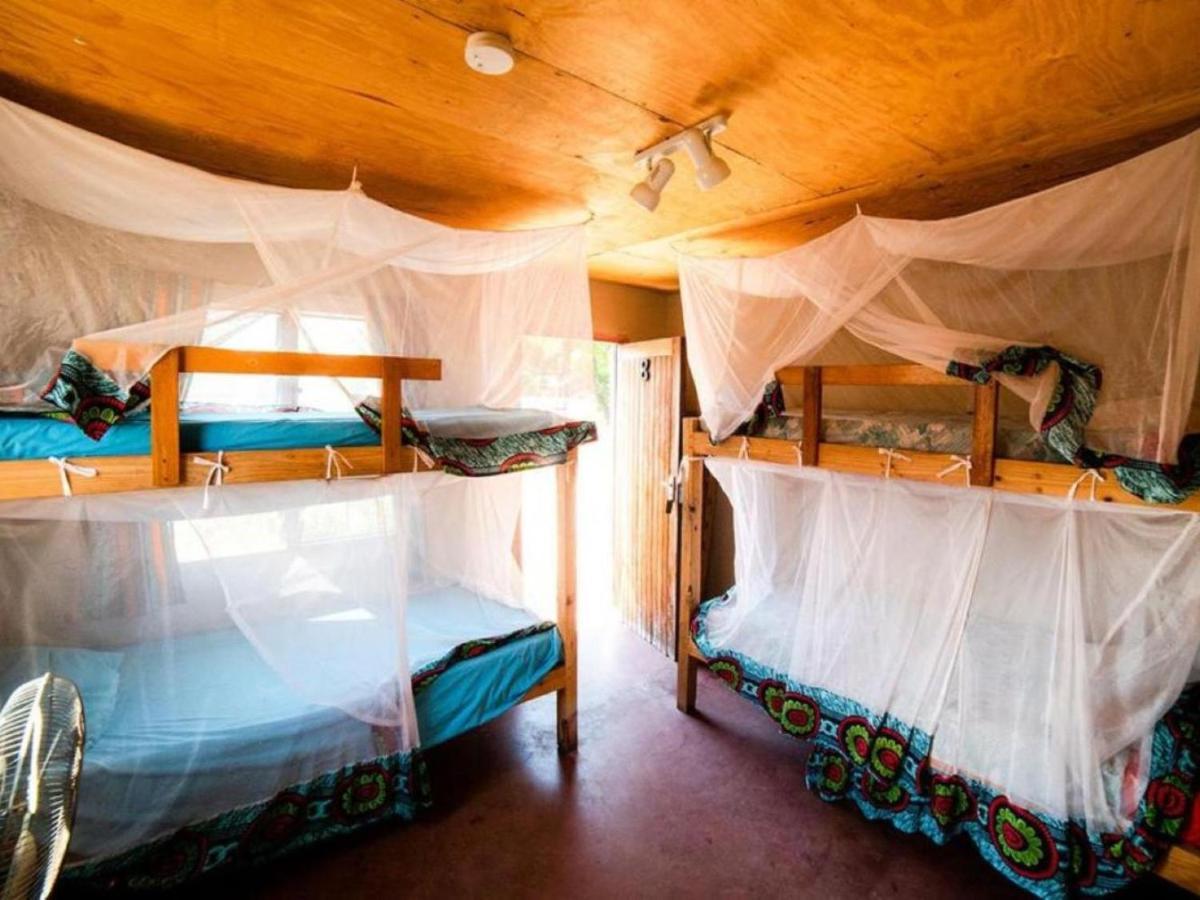 Thumbi View Lodge Cape Maclear Номер фото