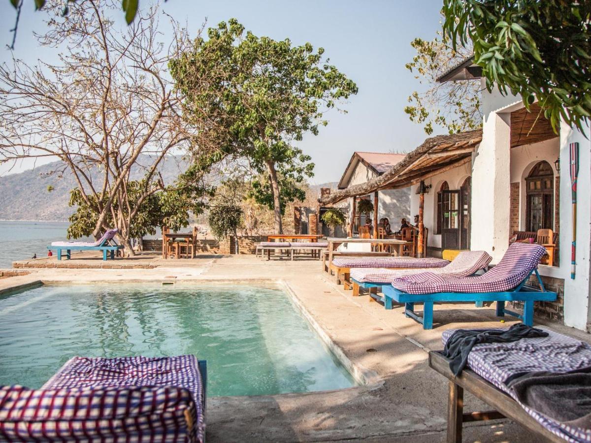 Thumbi View Lodge Cape Maclear Екстер'єр фото
